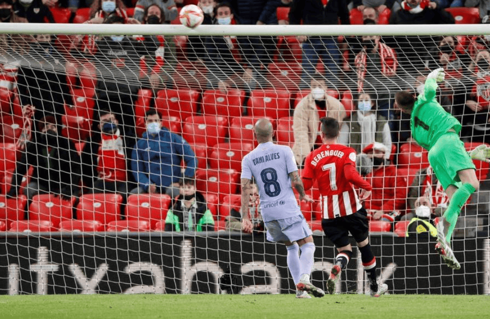 转会期体能课后，毕尔巴鄂竞技战术微调备战德甲，媒体盛赞，临场指挥获称赞(德甲夏季转会一览)-英雄联盟s15