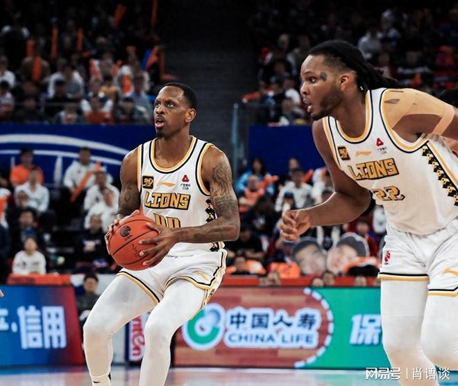 包含关键时刻CBA季后赛传出新动向；密尔沃基雄鹿豪取连胜；管理层表态：压力陡增；资深球员宣示担当的词条-s15赛程