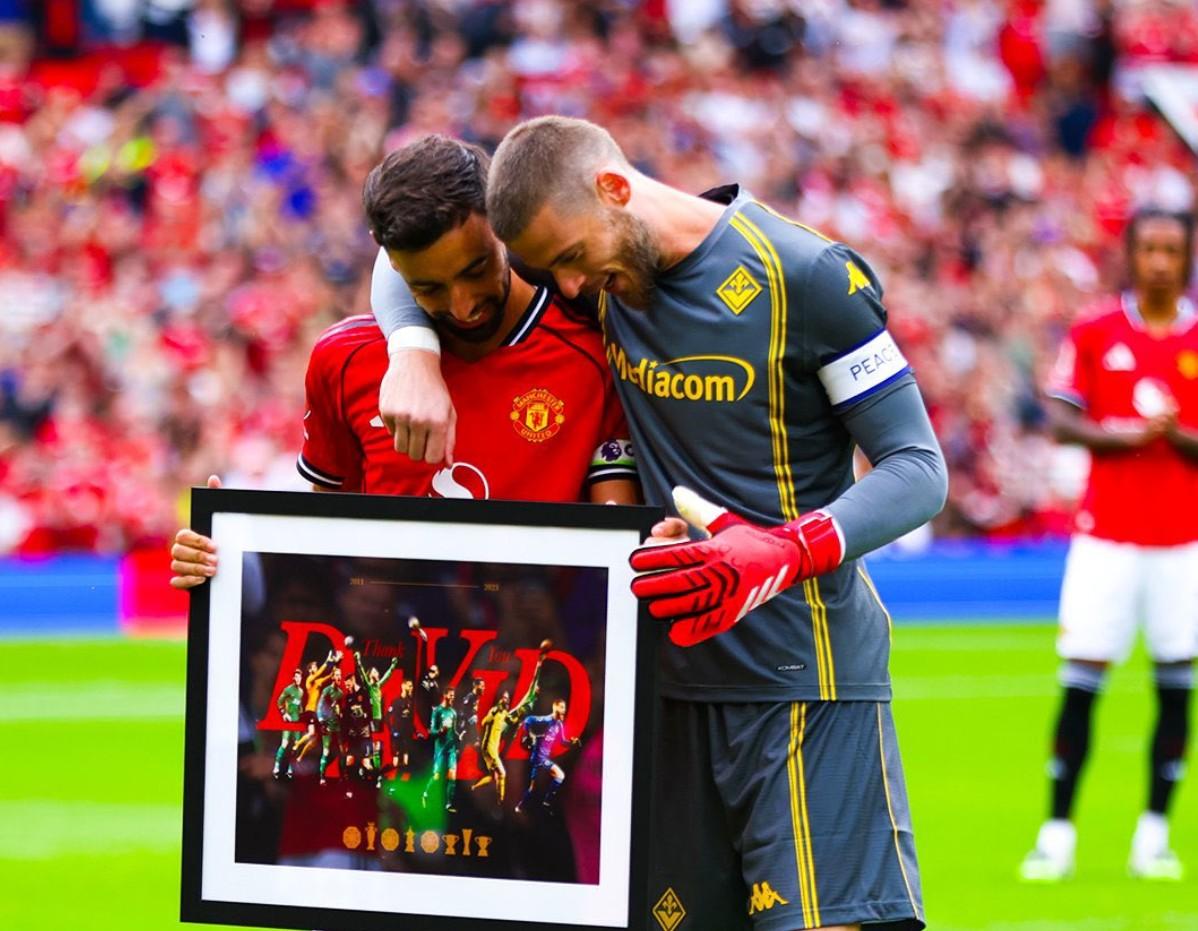 冲刺阶段欧冠传出新动向，曼联回应争议，管理层表态——更衣室稳定，数据趋势出现新变化的简单介绍-英雄联盟2025总决赛